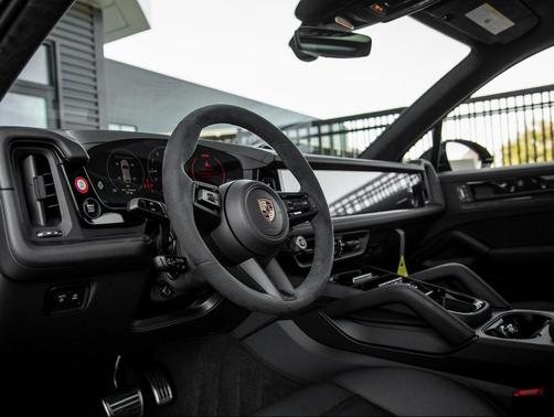 2026 Porsche Cayenne GTS