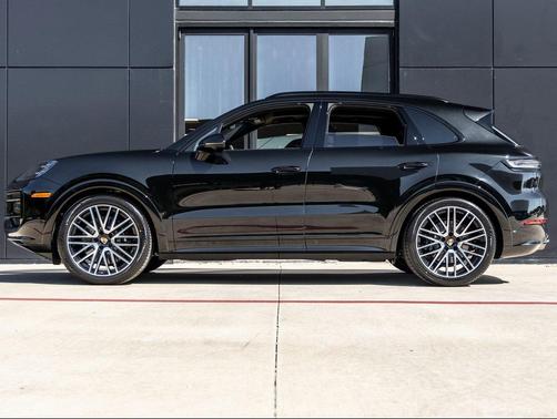 2026 Porsche Cayenne GTS