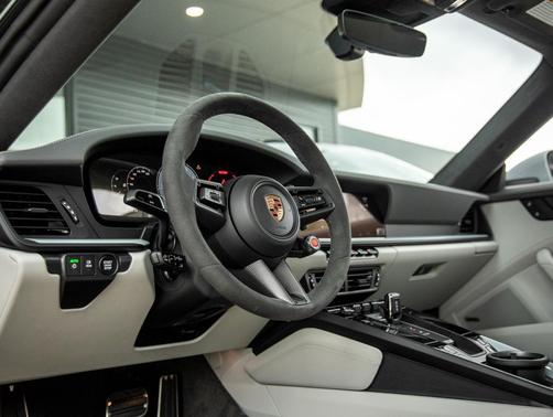 2026 Porsche 911 Carrera GTS