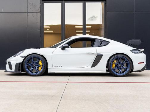 2025 Porsche 718 Cayman GT4 RS
