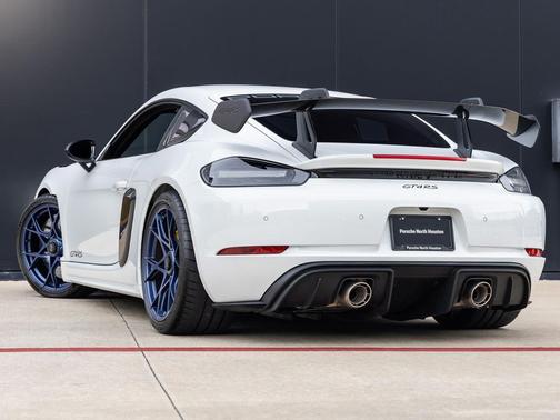 2025 Porsche 718 Cayman GT4 RS