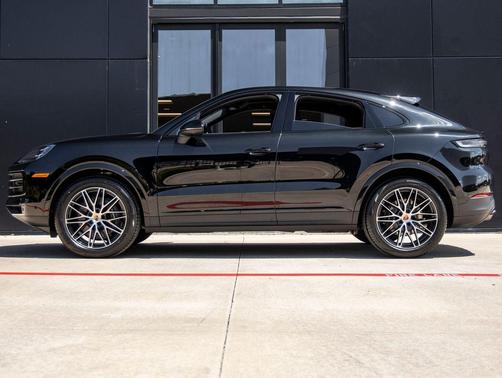 Chromite Black Metallic 2026 Porsche Cayenne Cayenne
