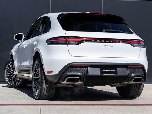 2026 Porsche Macan 