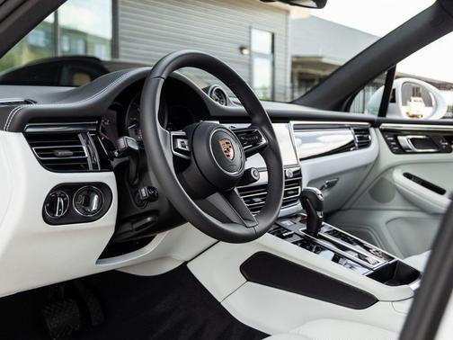 2026 Porsche Macan S