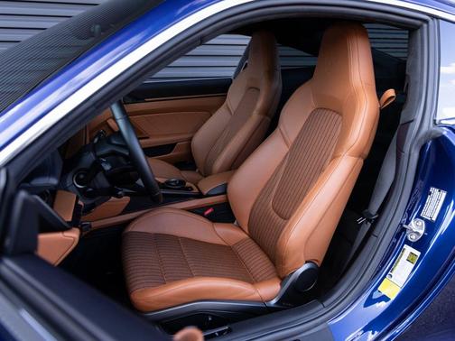 2024 Porsche 911 S/T