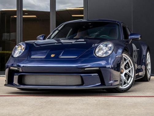 Gentian Blue Metallic 2024 Porsche 911 S/T