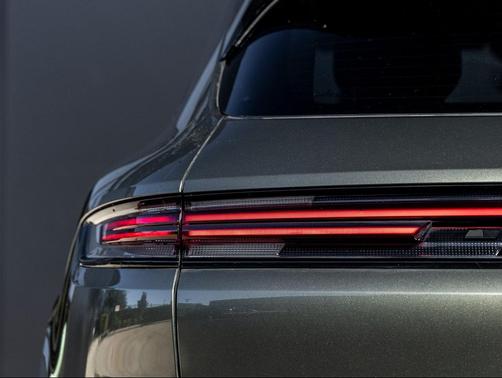 2024 Porsche Cayenne Cayenne Turbo E-Hybrid