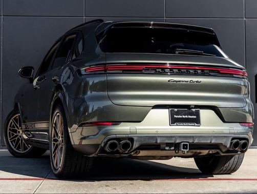 2024 Porsche Cayenne Cayenne Turbo E-Hybrid
