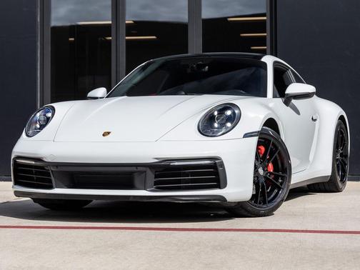 2020 Porsche 911 Carrera