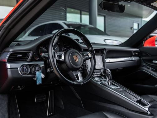 2017 Porsche 911 911 Carrera S