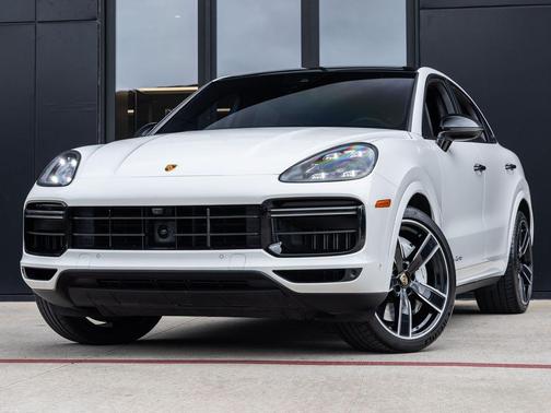 White 2023 Porsche Cayenne Turbo