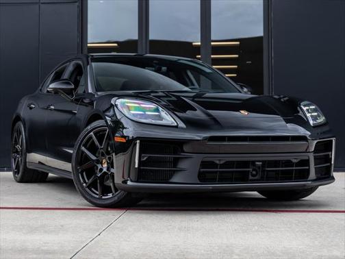 2025 Porsche Panamera Base