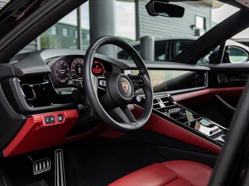 2025 Porsche Panamera Base