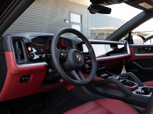 2026 Porsche Cayenne 