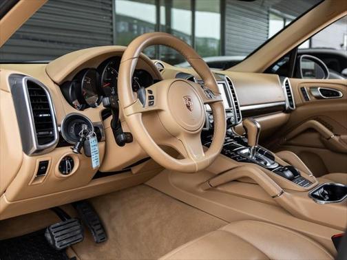 2014 Porsche Cayenne Base