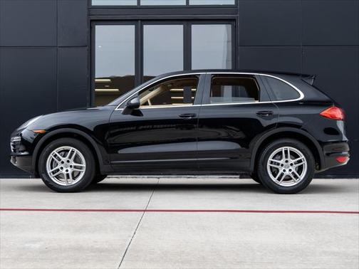 2014 Porsche Cayenne Base