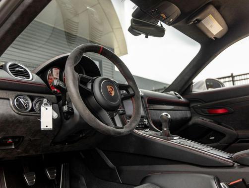 GT Silver Metallic 2020 Porsche 718 Cayman GT4