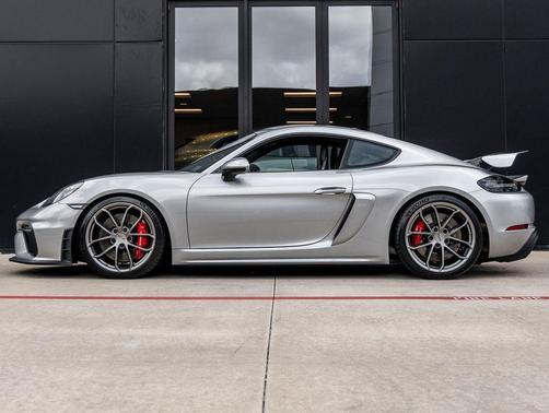 GT Silver Metallic 2020 Porsche 718 Cayman GT4