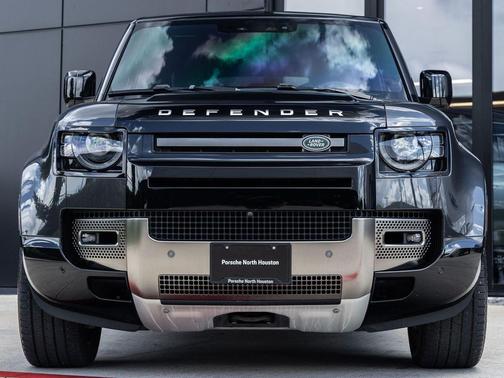 Carpathian Grey Premium Metallic 2024 Land Rover Defender 110 P400 X