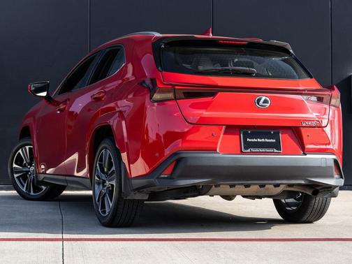 2023 Lexus UX 250h Base