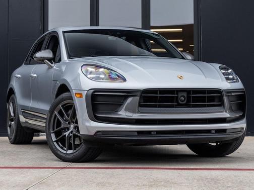2023 Porsche Macan T