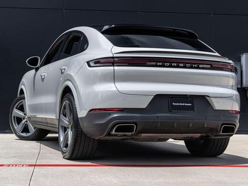 Chalk 2024 Porsche Cayenne Cayenne
