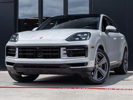 Chalk 2024 Porsche Cayenne Cayenne