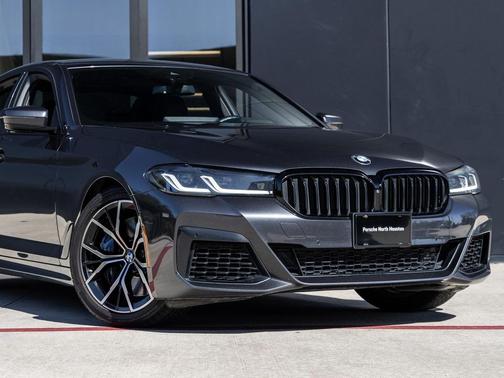 2021 BMW 540 540i