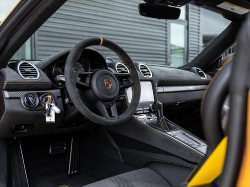 2025 Porsche 718 Spyder RS