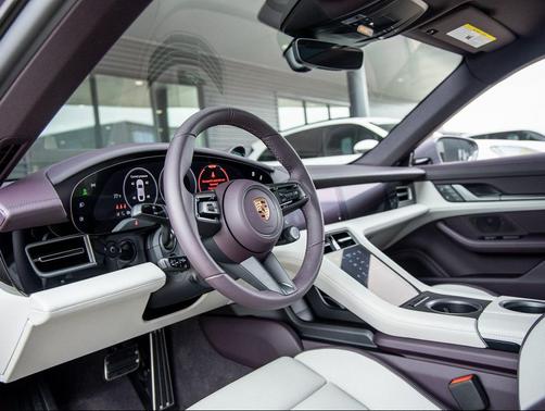 2025 Porsche Taycan 4S