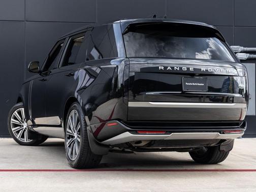 2023 Land Rover Range Rover P400 SE