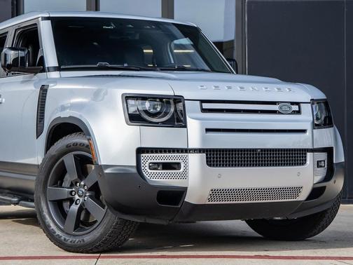 2024 Land Rover Defender 110 P500 SE