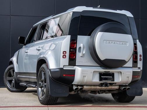 2024 Land Rover Defender 110 P500 SE