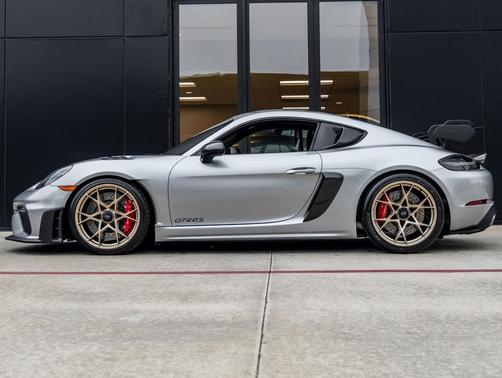 2025 Porsche 718 Cayman GT4 RS