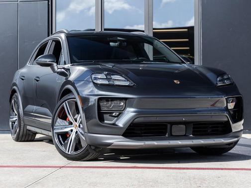 2025 Porsche Macan 4S