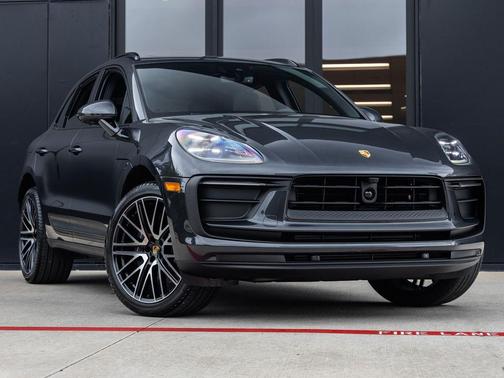 Volcano Grey Metallic 2026 Porsche Macan Macan