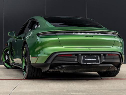 2022 Porsche Taycan Base