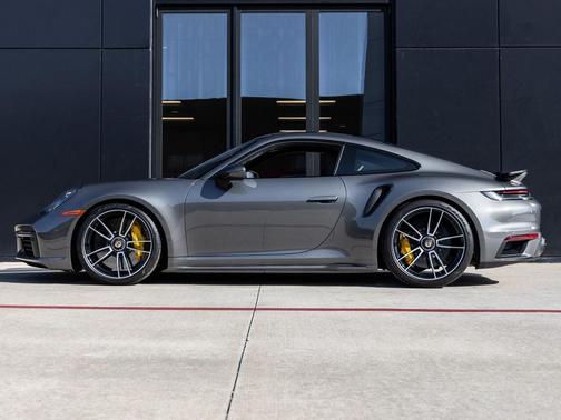 2021 Porsche 911 Turbo S