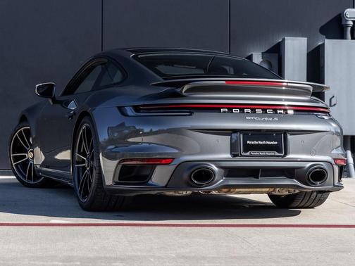 2021 Porsche 911 Turbo S