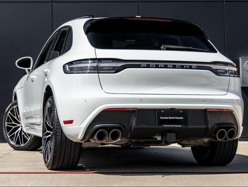 2025 Porsche Macan T