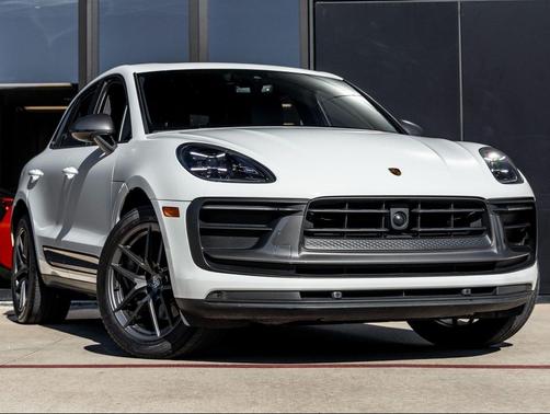 2023 Porsche Macan T