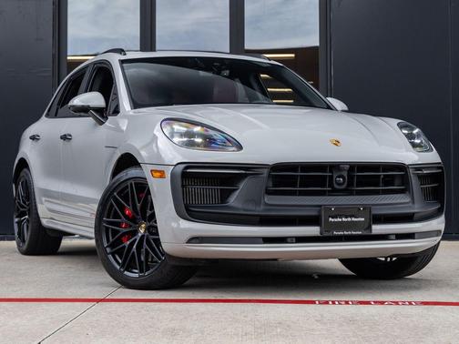 Chalk 2023 Porsche Macan Macan GTS
