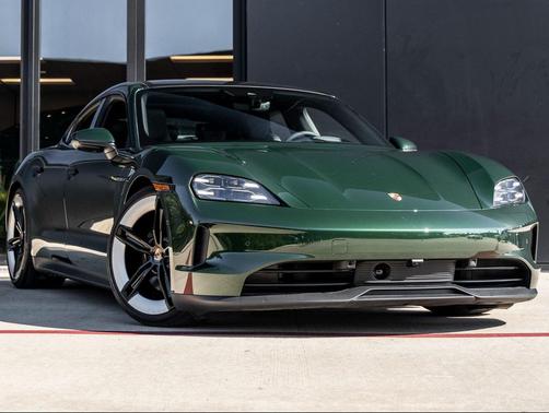 2025 Porsche Taycan 