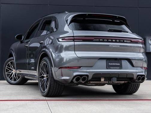2025 Porsche Cayenne