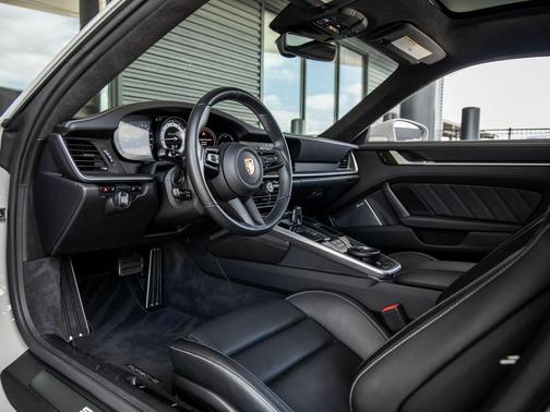 2021 Porsche 911 Turbo S