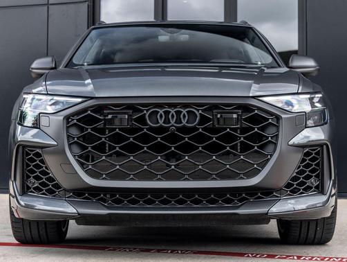 Daytona Gray Pearl Effect 2026 Audi RS Q8 4.0T