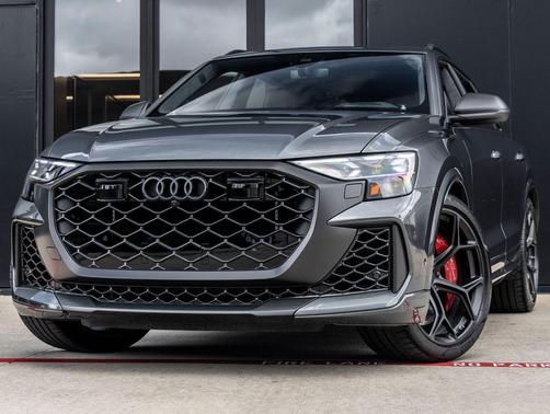 Daytona Gray Pearl Effect 2026 Audi RS Q8 4.0T