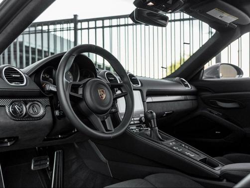 2025 Porsche 718 Spyder RS