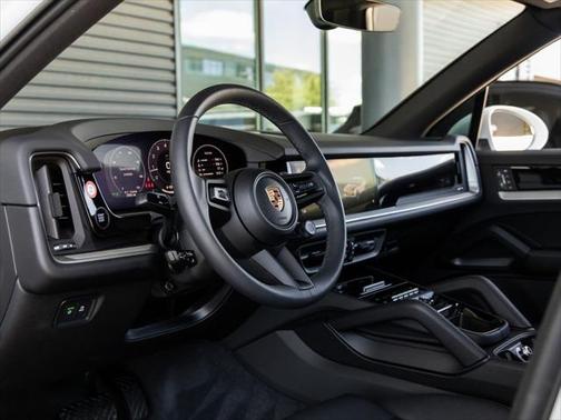 2025 Porsche Cayenne