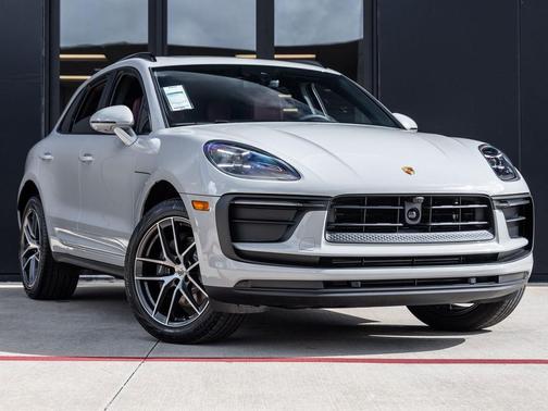 2025 Porsche Macan T